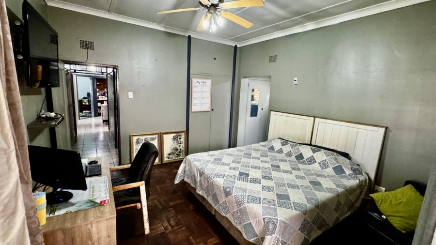 5 Bedroom Property for Sale in Valhalla Gauteng