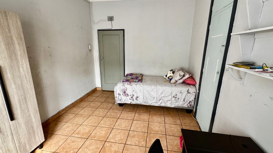 5 Bedroom Property for Sale in Valhalla Gauteng