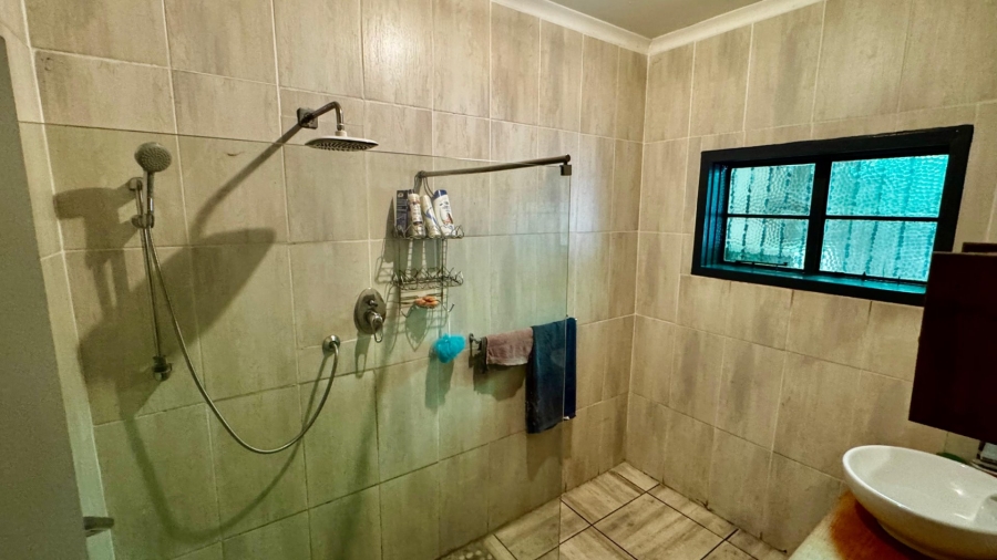 5 Bedroom Property for Sale in Valhalla Gauteng
