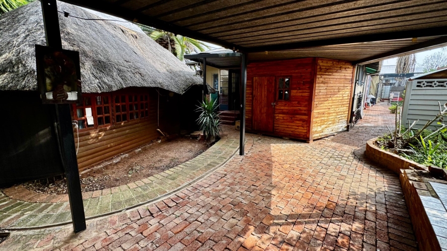 5 Bedroom Property for Sale in Valhalla Gauteng
