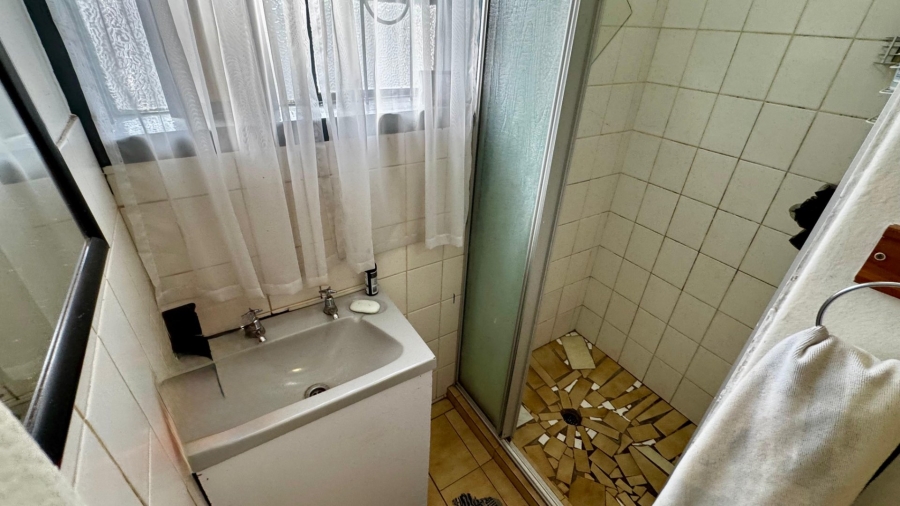 5 Bedroom Property for Sale in Valhalla Gauteng