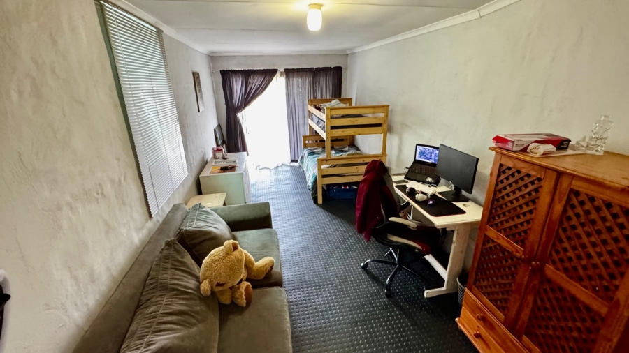 5 Bedroom Property for Sale in Valhalla Gauteng