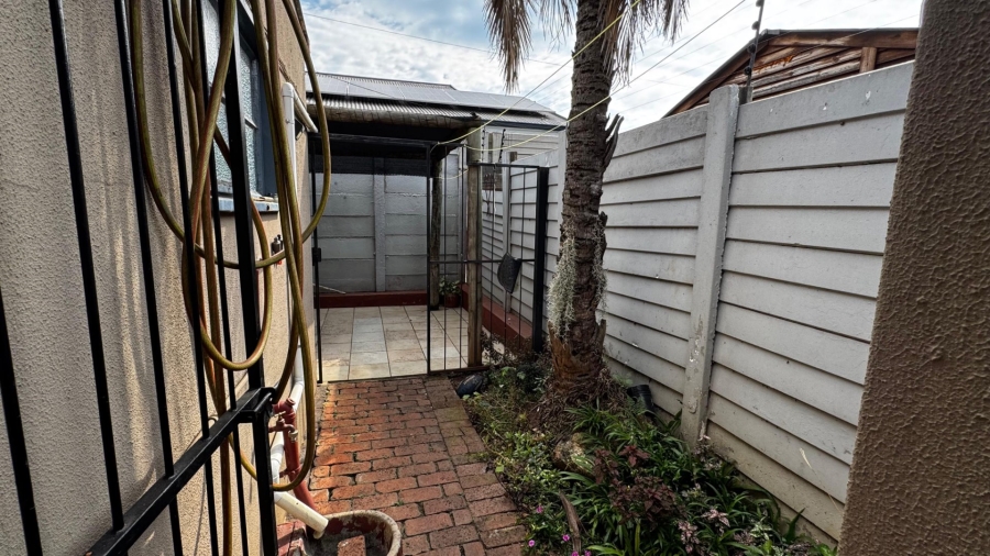 5 Bedroom Property for Sale in Valhalla Gauteng