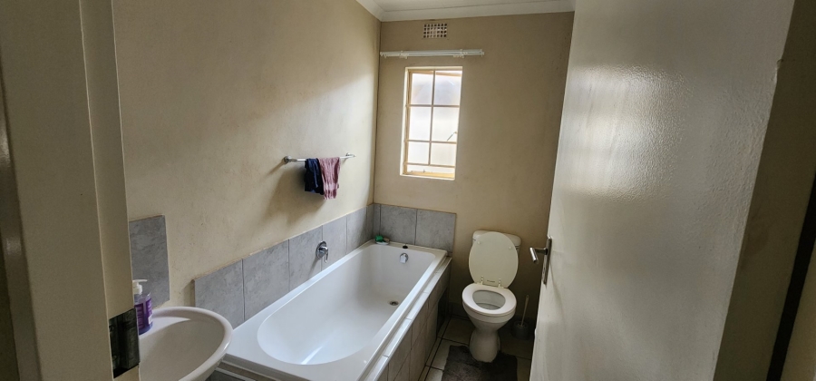 3 Bedroom Property for Sale in Sky City Gauteng