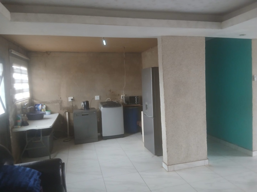 3 Bedroom Property for Sale in Mohlakeng Gauteng