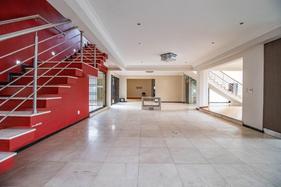 7 Bedroom Property for Sale in Serengeti Lifestyle Estate Gauteng