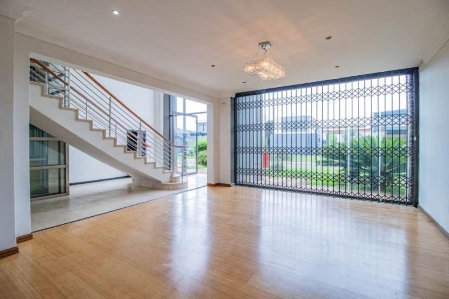 7 Bedroom Property for Sale in Serengeti Lifestyle Estate Gauteng