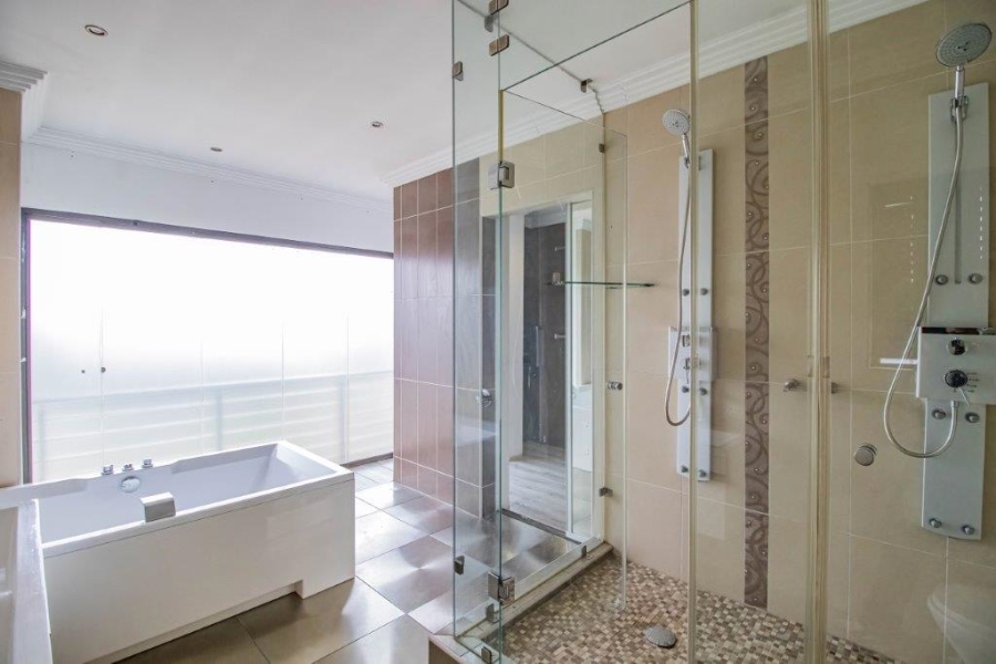 7 Bedroom Property for Sale in Serengeti Lifestyle Estate Gauteng