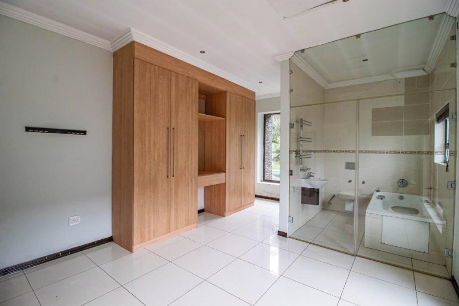 7 Bedroom Property for Sale in Serengeti Lifestyle Estate Gauteng