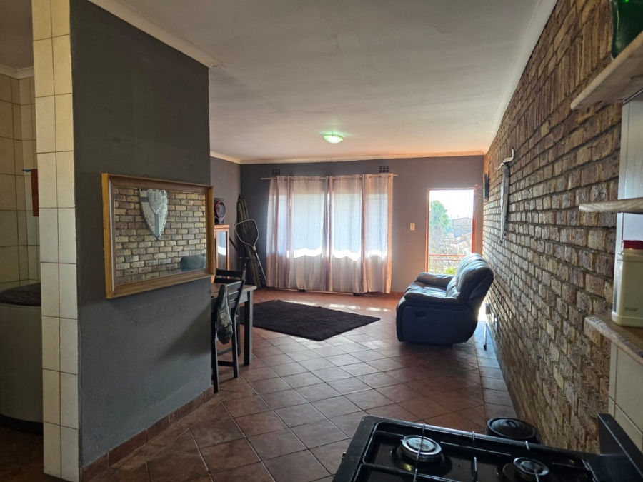 2 Bedroom Property for Sale in Ravensklip Gauteng