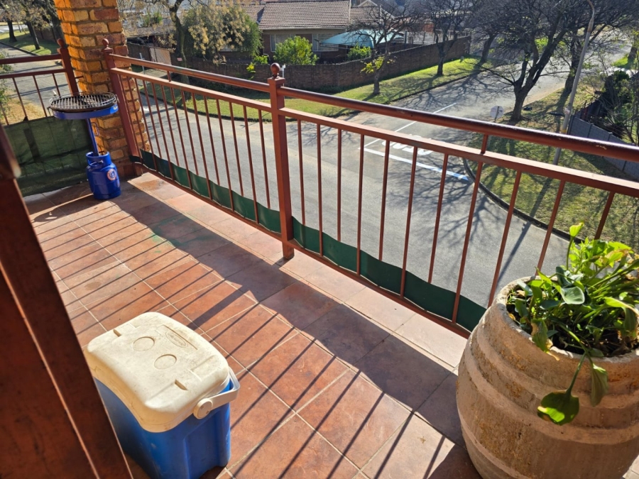 2 Bedroom Property for Sale in Ravensklip Gauteng