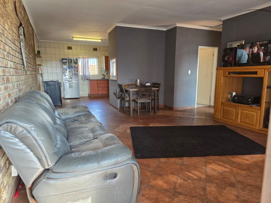 2 Bedroom Property for Sale in Ravensklip Gauteng