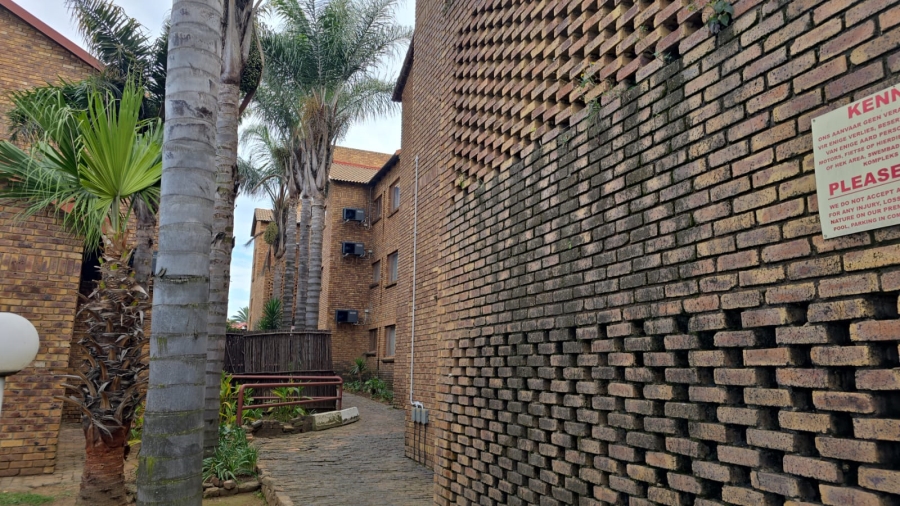 2 Bedroom Property for Sale in Ravensklip Gauteng