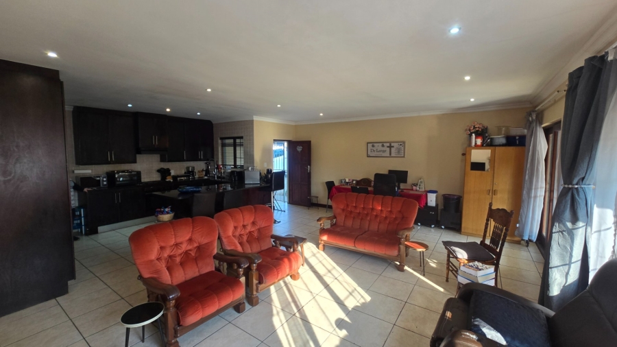 3 Bedroom Property for Sale in Thatchfield Glen Gauteng
