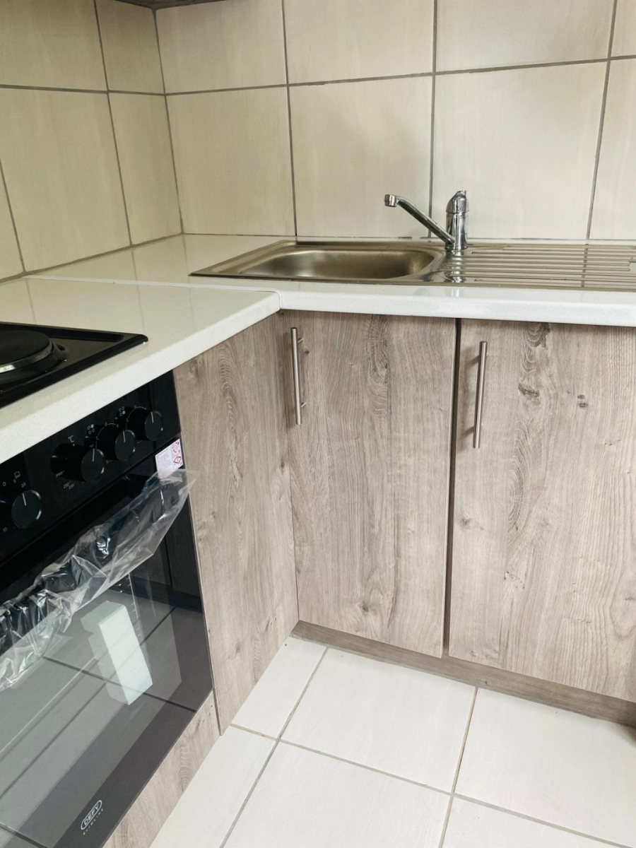 To Let  Bedroom Property for Rent in Primrose Gauteng