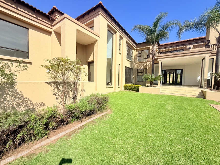 5 Bedroom Property for Sale in Blue Valley Golf Estate Gauteng