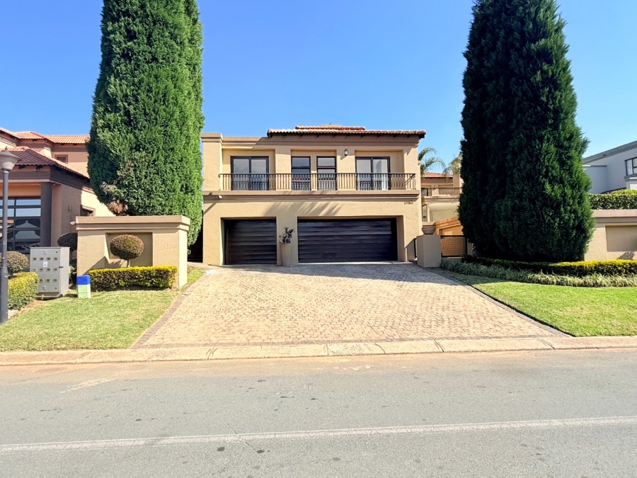 5 Bedroom Property for Sale in Blue Valley Golf Estate Gauteng