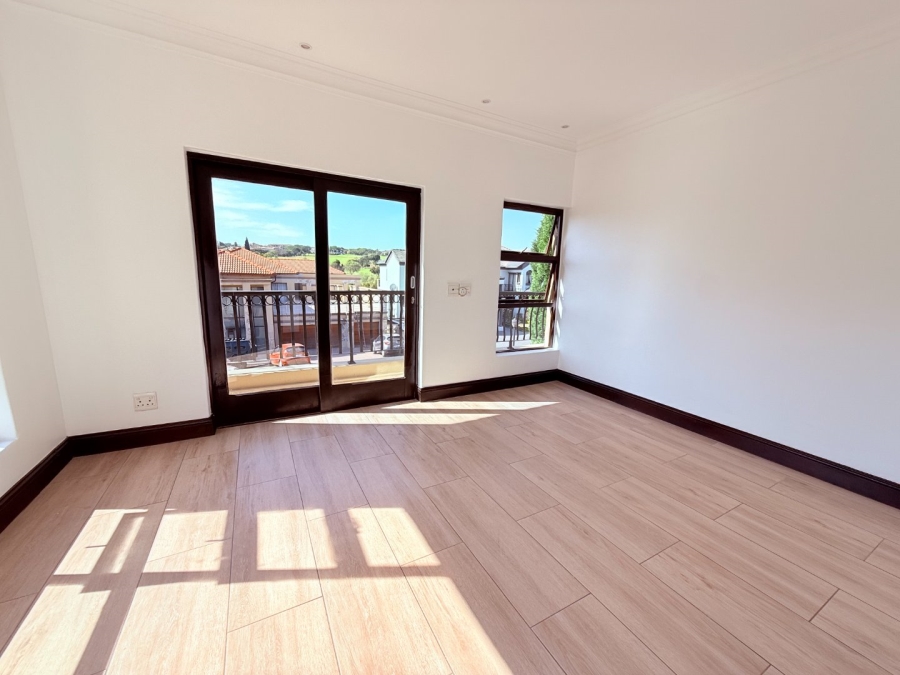 5 Bedroom Property for Sale in Blue Valley Golf Estate Gauteng