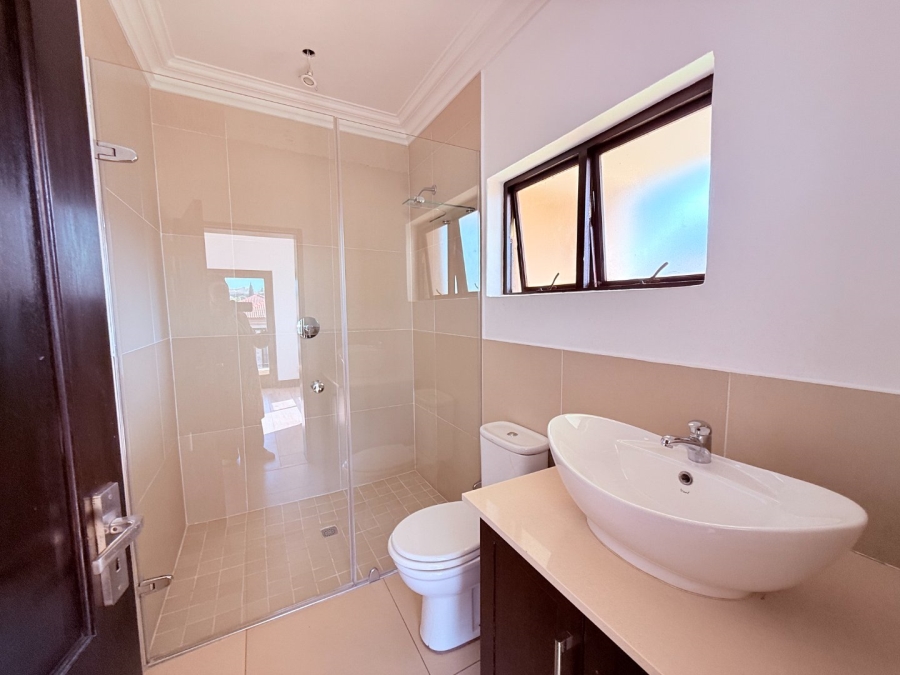 5 Bedroom Property for Sale in Blue Valley Golf Estate Gauteng