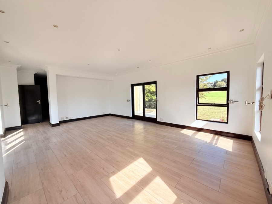 5 Bedroom Property for Sale in Blue Valley Golf Estate Gauteng