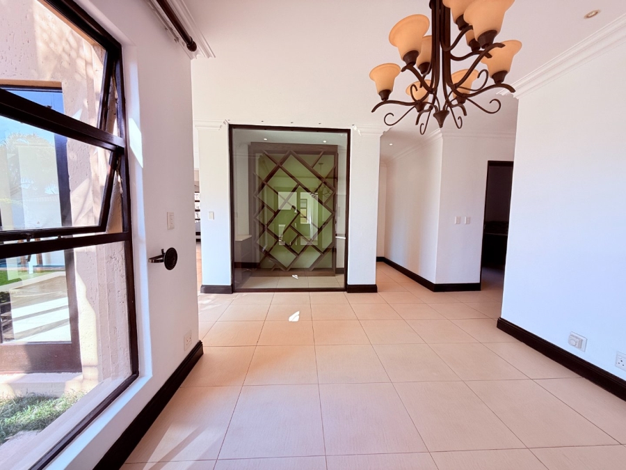 5 Bedroom Property for Sale in Blue Valley Golf Estate Gauteng