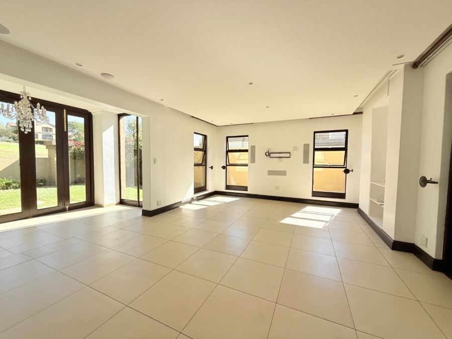 5 Bedroom Property for Sale in Blue Valley Golf Estate Gauteng