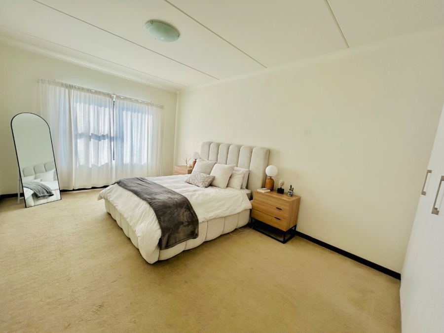 1 Bedroom Property for Sale in Carlswald Gauteng