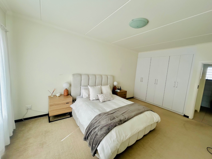 1 Bedroom Property for Sale in Carlswald Gauteng