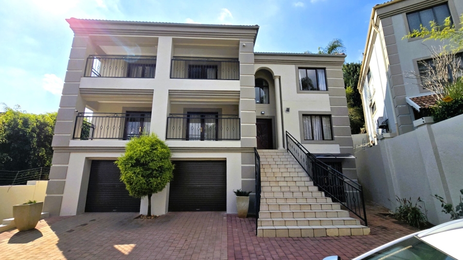 5 Bedroom Property for Sale in Faerie Glen Gauteng