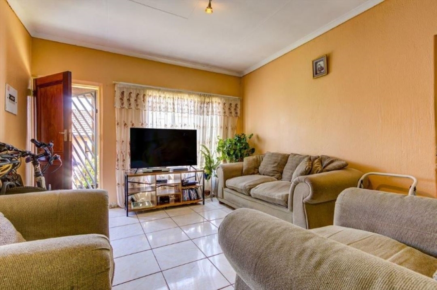 2 Bedroom Property for Sale in Terenure Gauteng