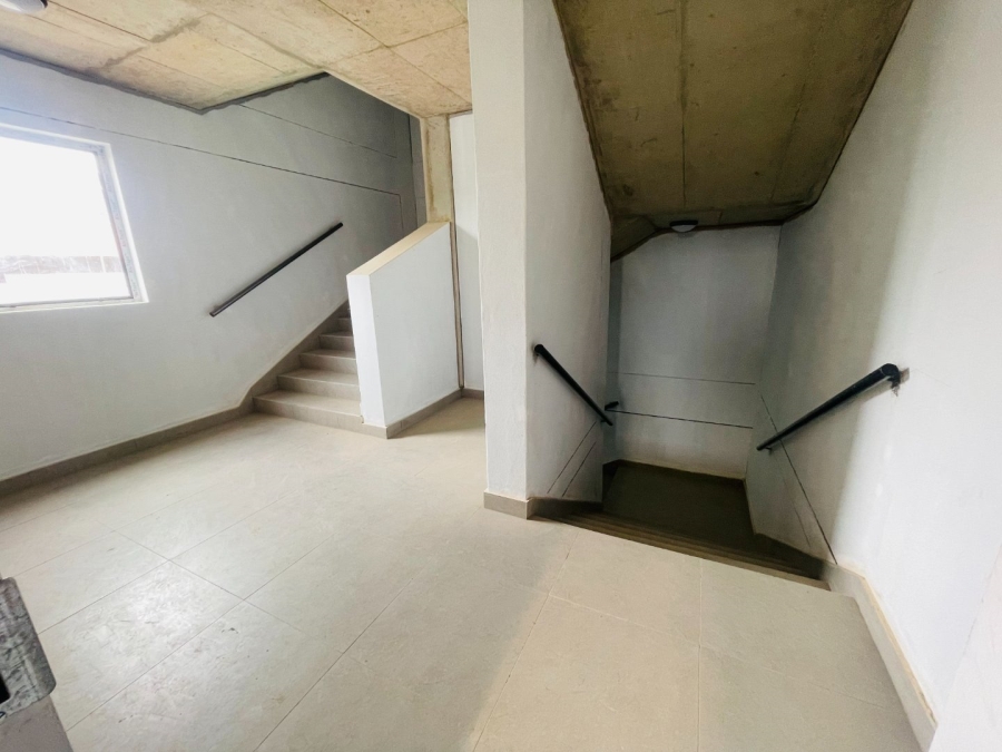 To Let 1 Bedroom Property for Rent in Rivonia Gauteng