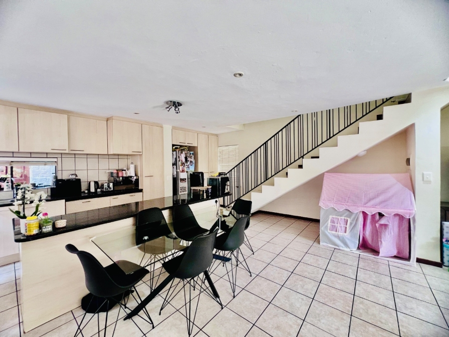 To Let 3 Bedroom Property for Rent in Bronberg Gauteng