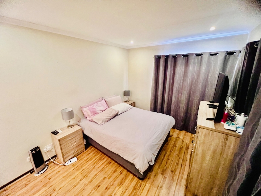 To Let 3 Bedroom Property for Rent in Bronberg Gauteng