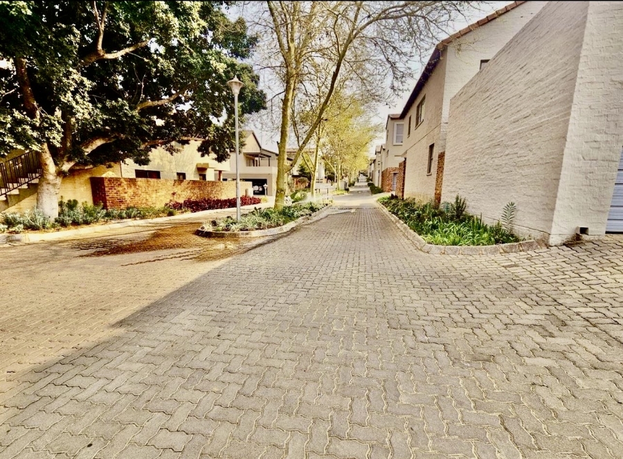 To Let 3 Bedroom Property for Rent in Bronberg Gauteng