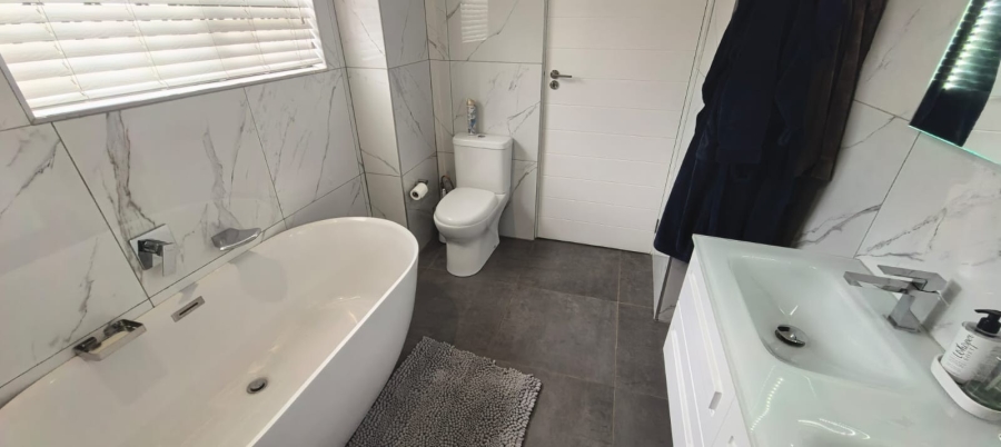 4 Bedroom Property for Sale in Kempton Park Ah Gauteng