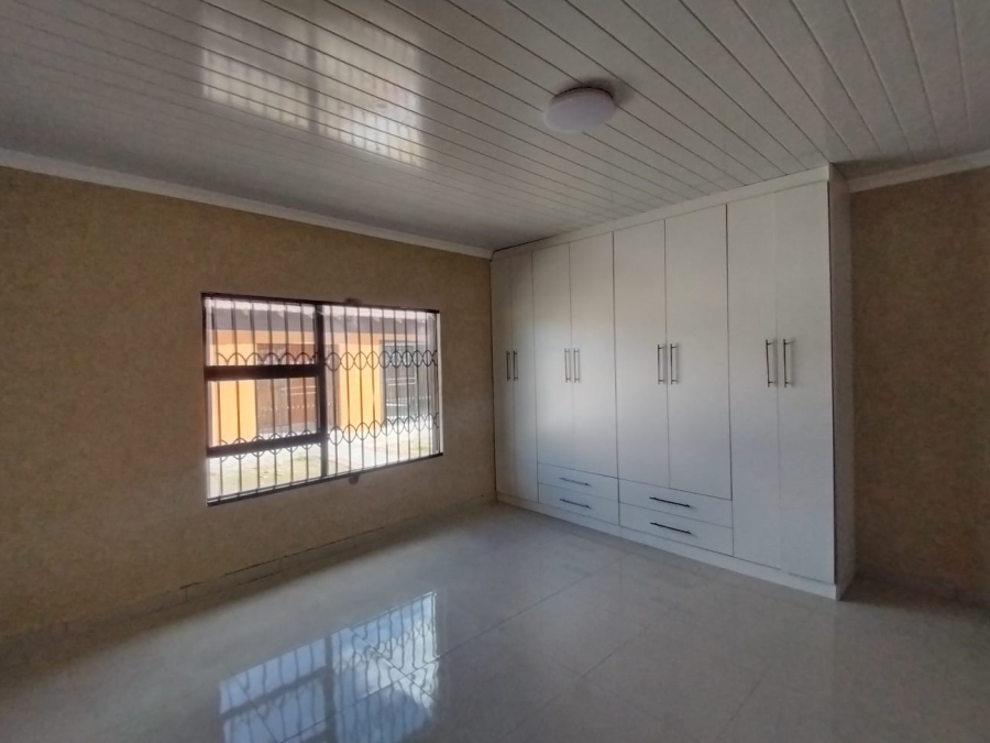 4 Bedroom Property for Sale in Riversdale Gauteng