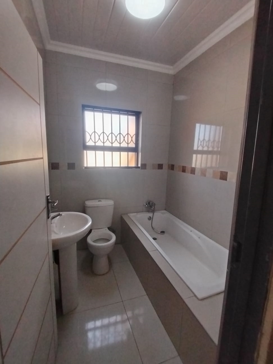 4 Bedroom Property for Sale in Riversdale Gauteng
