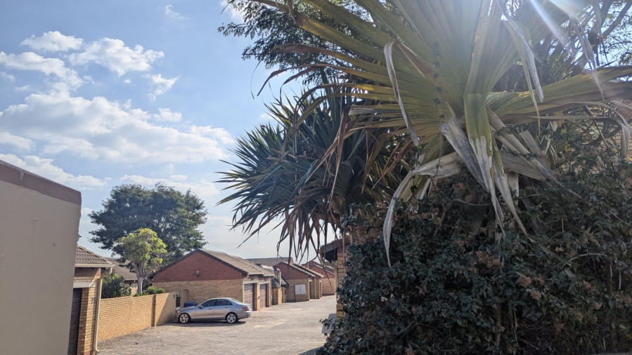 3 Bedroom Property for Sale in Equestria Gauteng