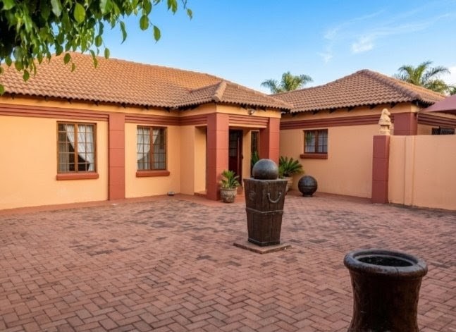 3 Bedroom Property for Sale in Heatherview Gauteng