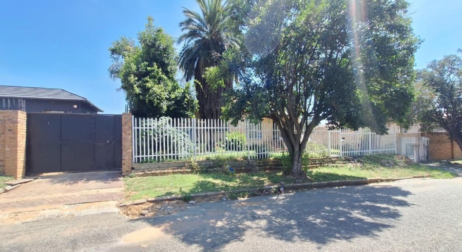 4 Bedroom Property for Sale in Elsburg Gauteng