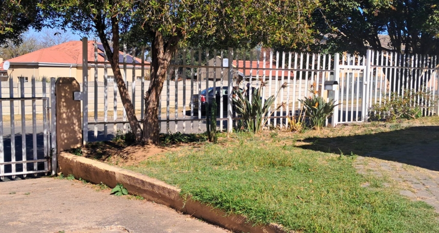 3 Bedroom Property for Sale in Elsburg Gauteng