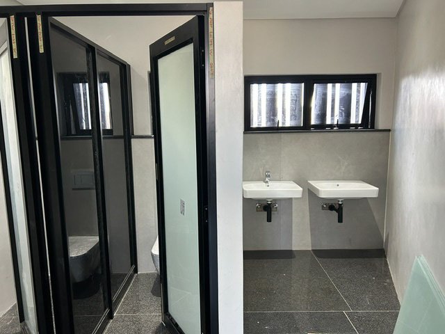 To Let Commercial Property for Rent in Bedfordview Gauteng