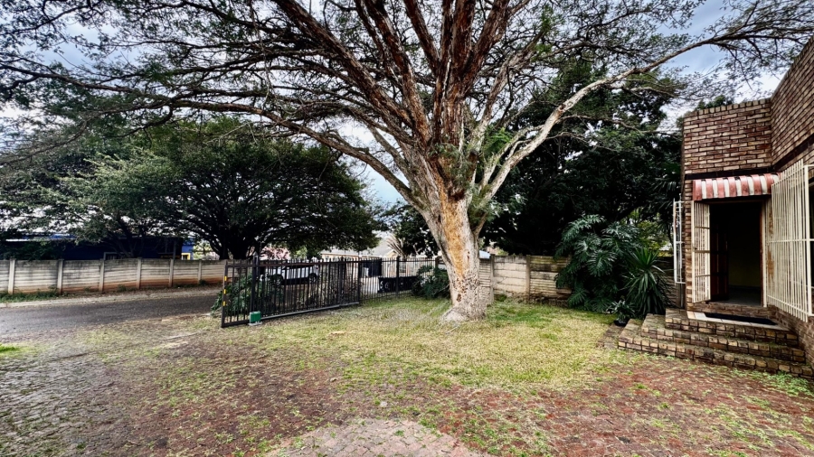 To Let 3 Bedroom Property for Rent in The Reeds Gauteng