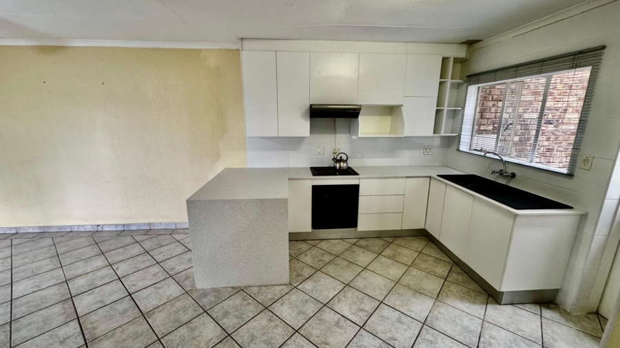To Let 3 Bedroom Property for Rent in The Reeds Gauteng