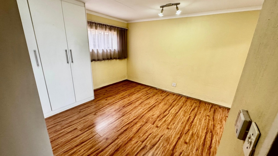 To Let 3 Bedroom Property for Rent in The Reeds Gauteng