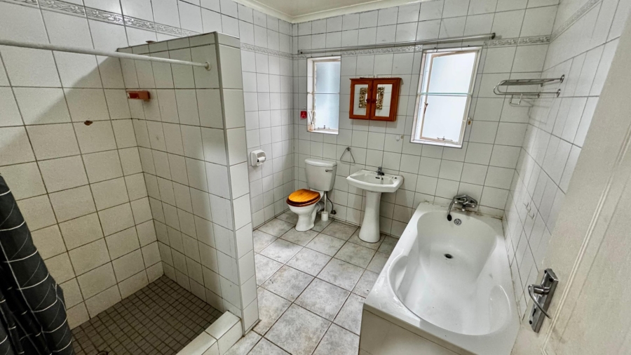 To Let 3 Bedroom Property for Rent in The Reeds Gauteng