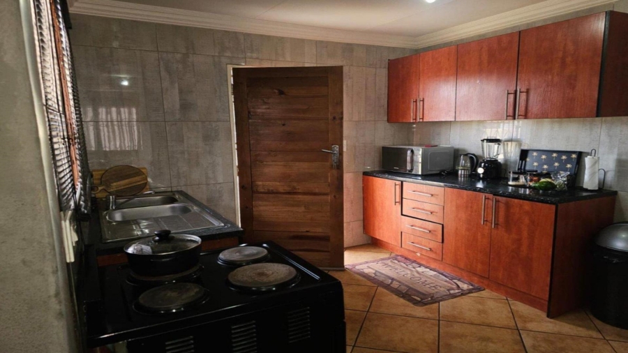 2 Bedroom Property for Sale in Vanderbijlpark CE 3 Gauteng