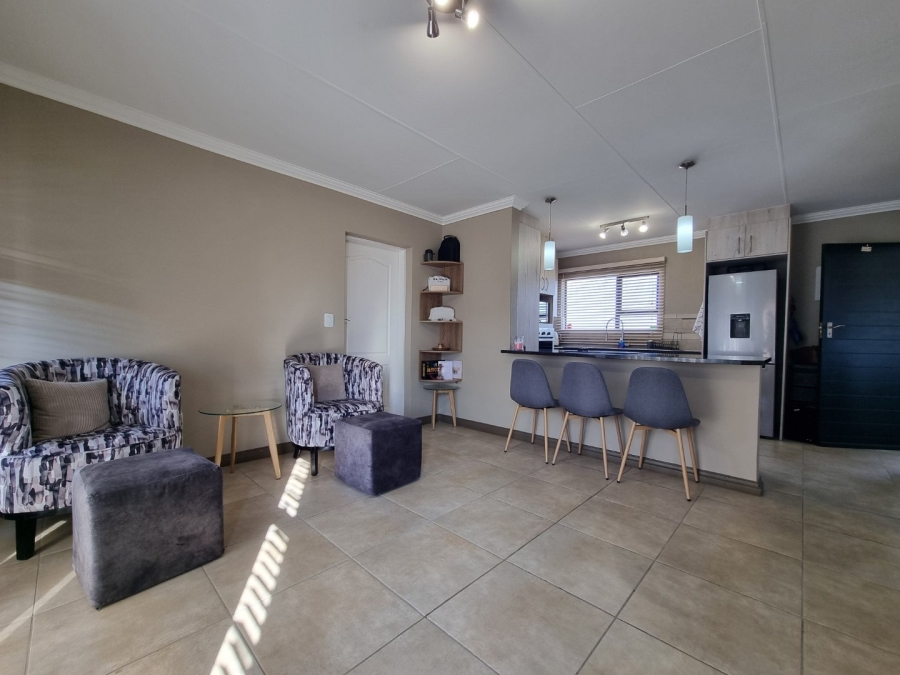 2 Bedroom Property for Sale in Rooihuiskraal North Gauteng