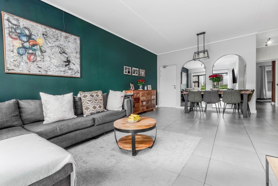 To Let 3 Bedroom Property for Rent in Waterfall Gauteng