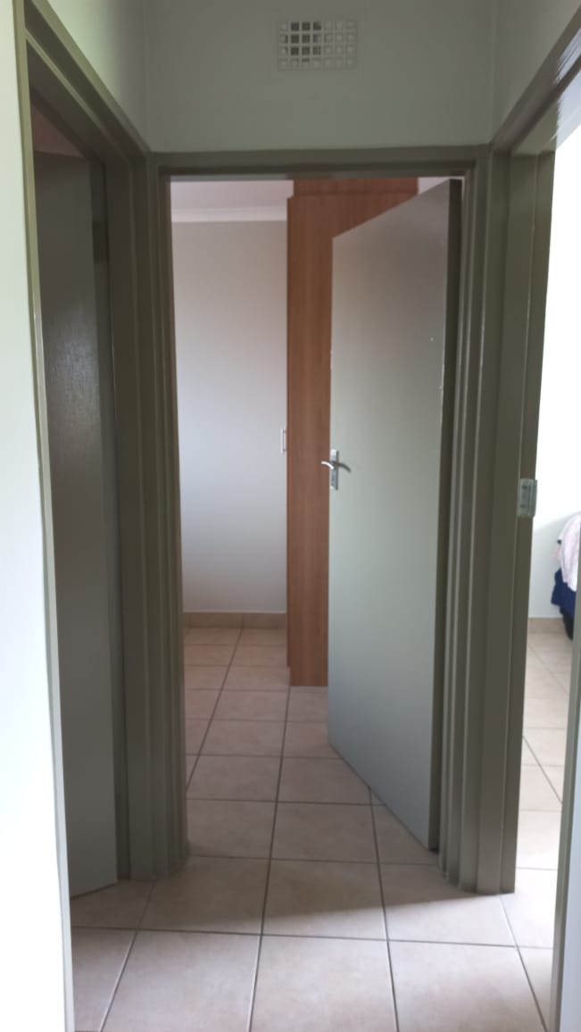 To Let 2 Bedroom Property for Rent in Kibler Park Gauteng